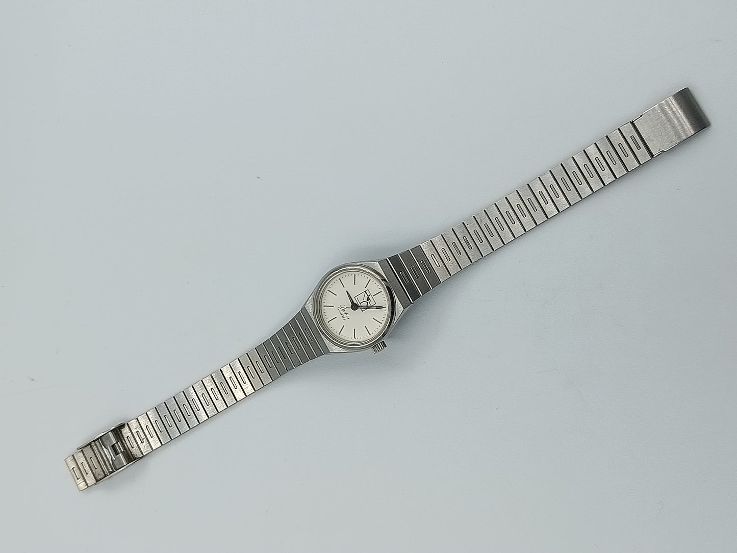 Lacher Quartz Armbanduhr aus Edelstahl