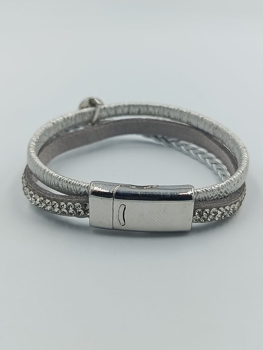 Modernes Armband in Silberoptik mit Magnetverschluss