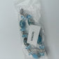 Elastisches Armband mit blauen Perlen und Charms
