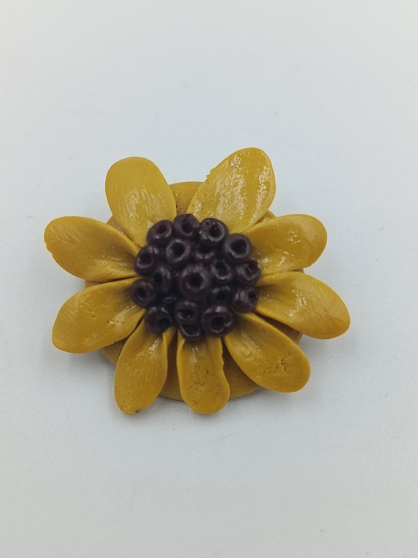 Handgemachte Sonnenblumen-Brosche