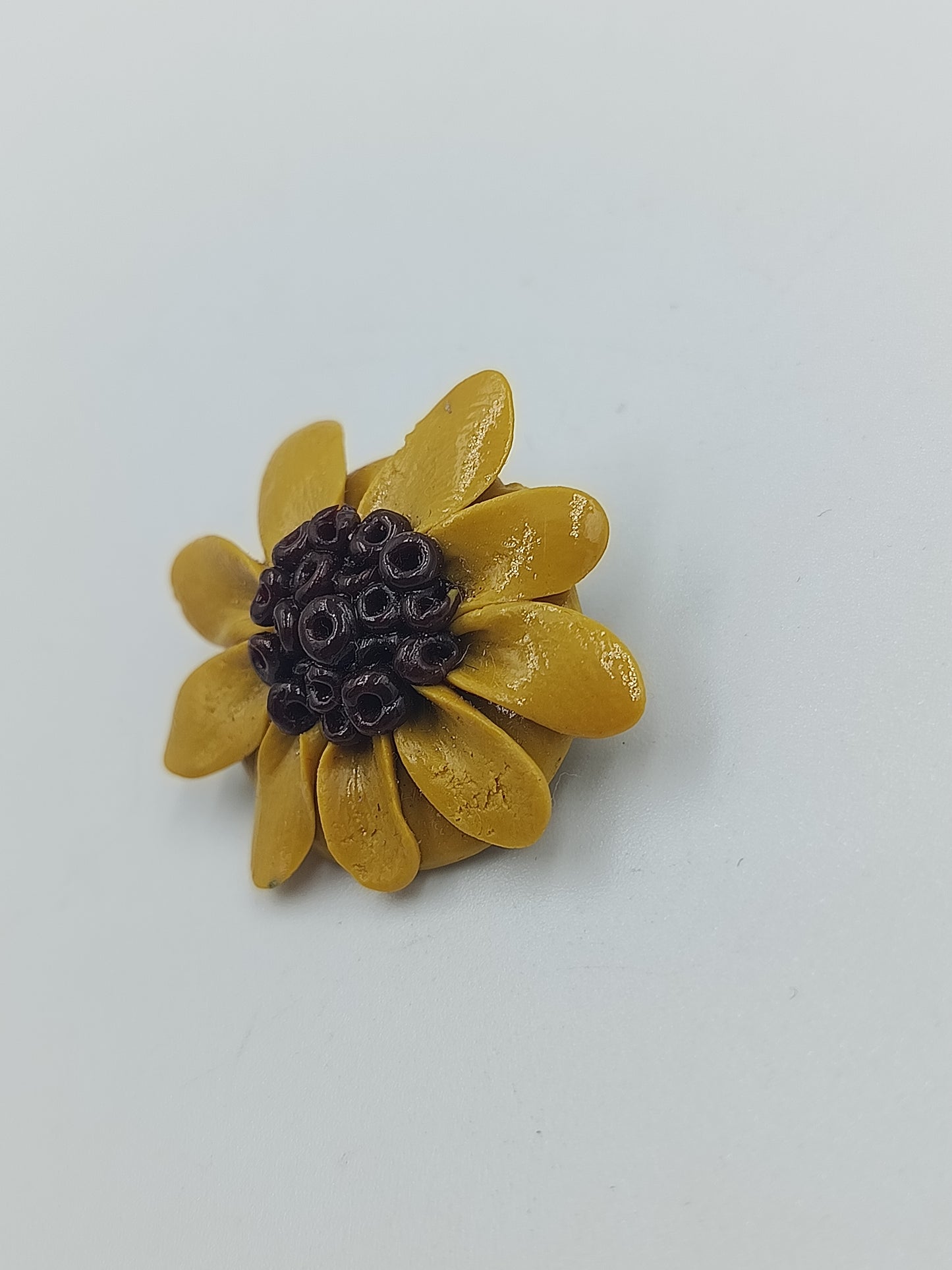 Handgemachte Sonnenblumen-Brosche
