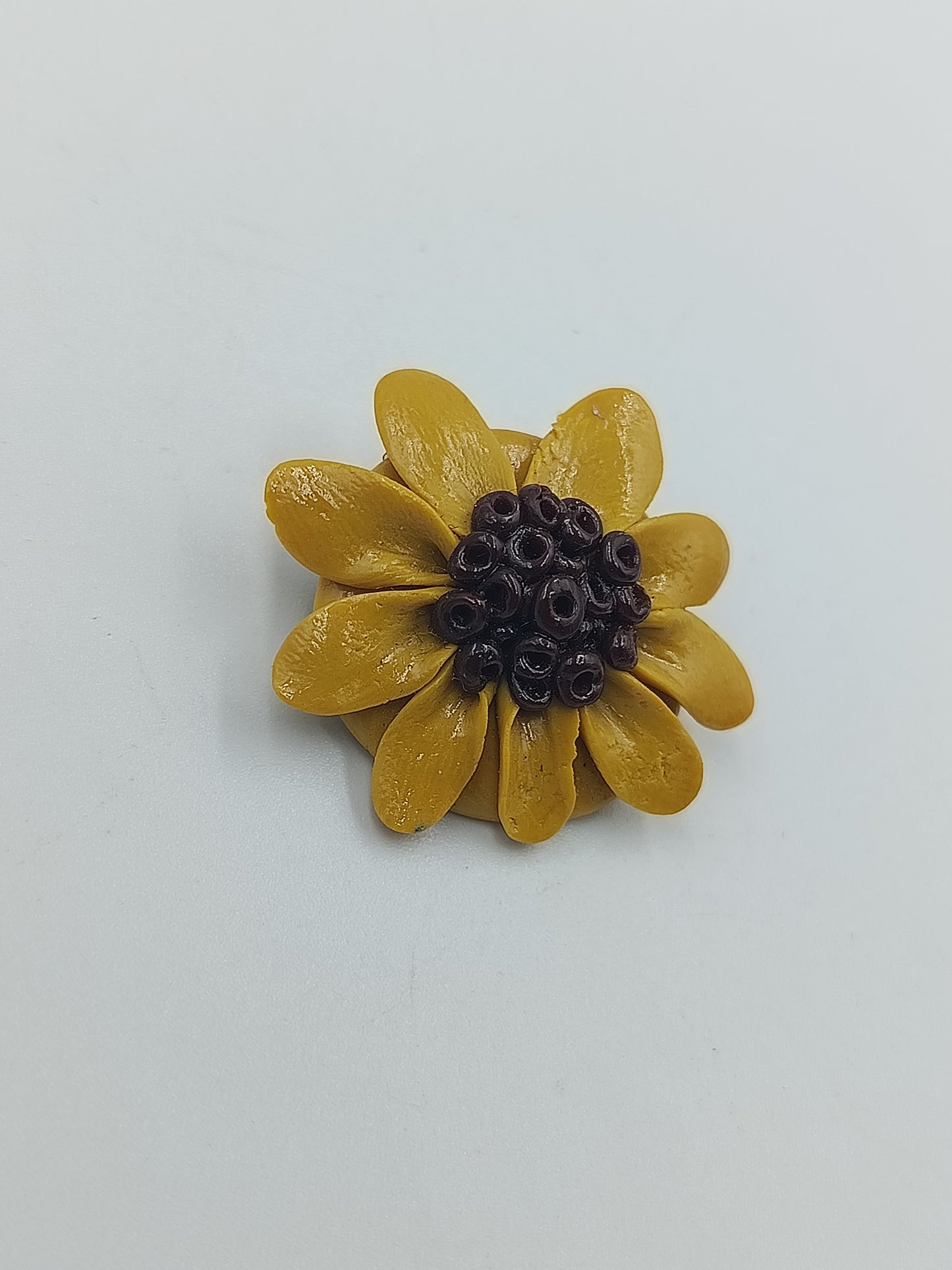Handgemachte Sonnenblumen-Brosche