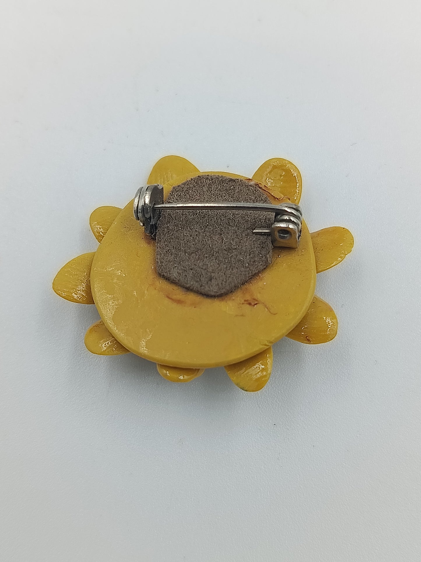 Handgemachte Sonnenblumen-Brosche