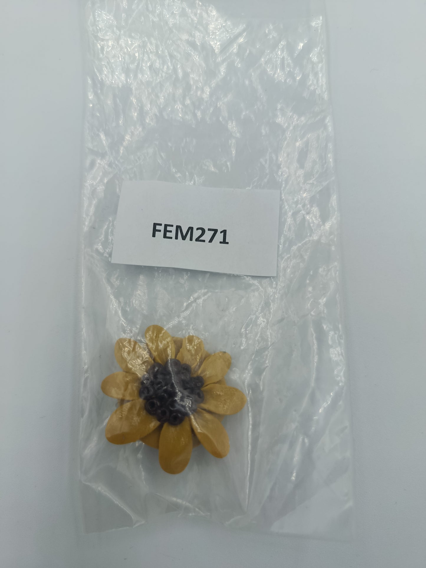 Handgemachte Sonnenblumen-Brosche
