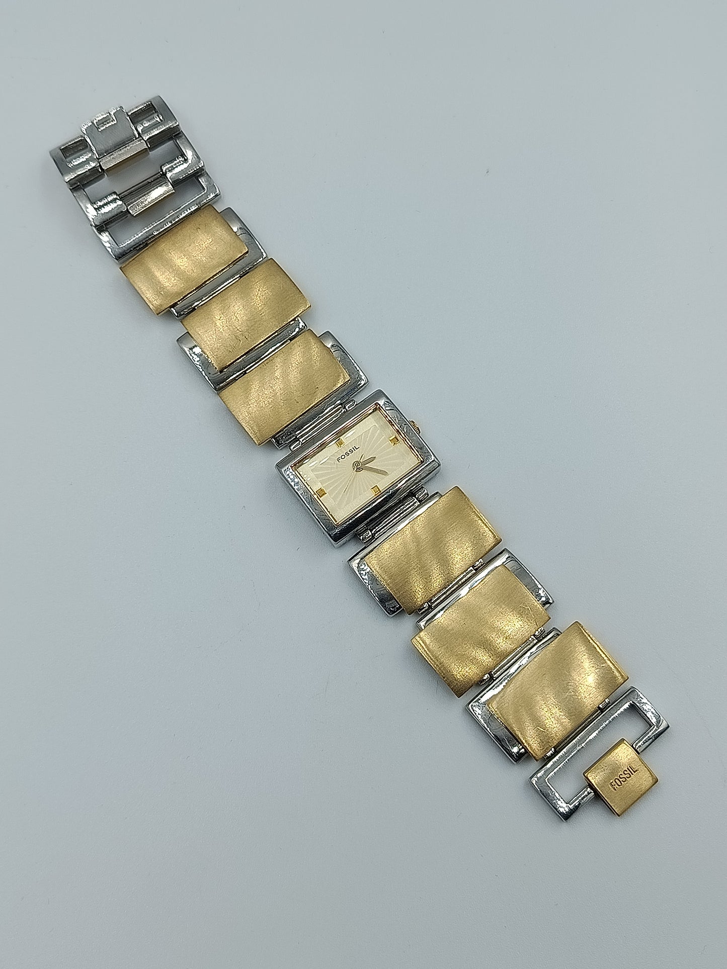 Fossil Damenarmbanduhr im Bicolor-Design