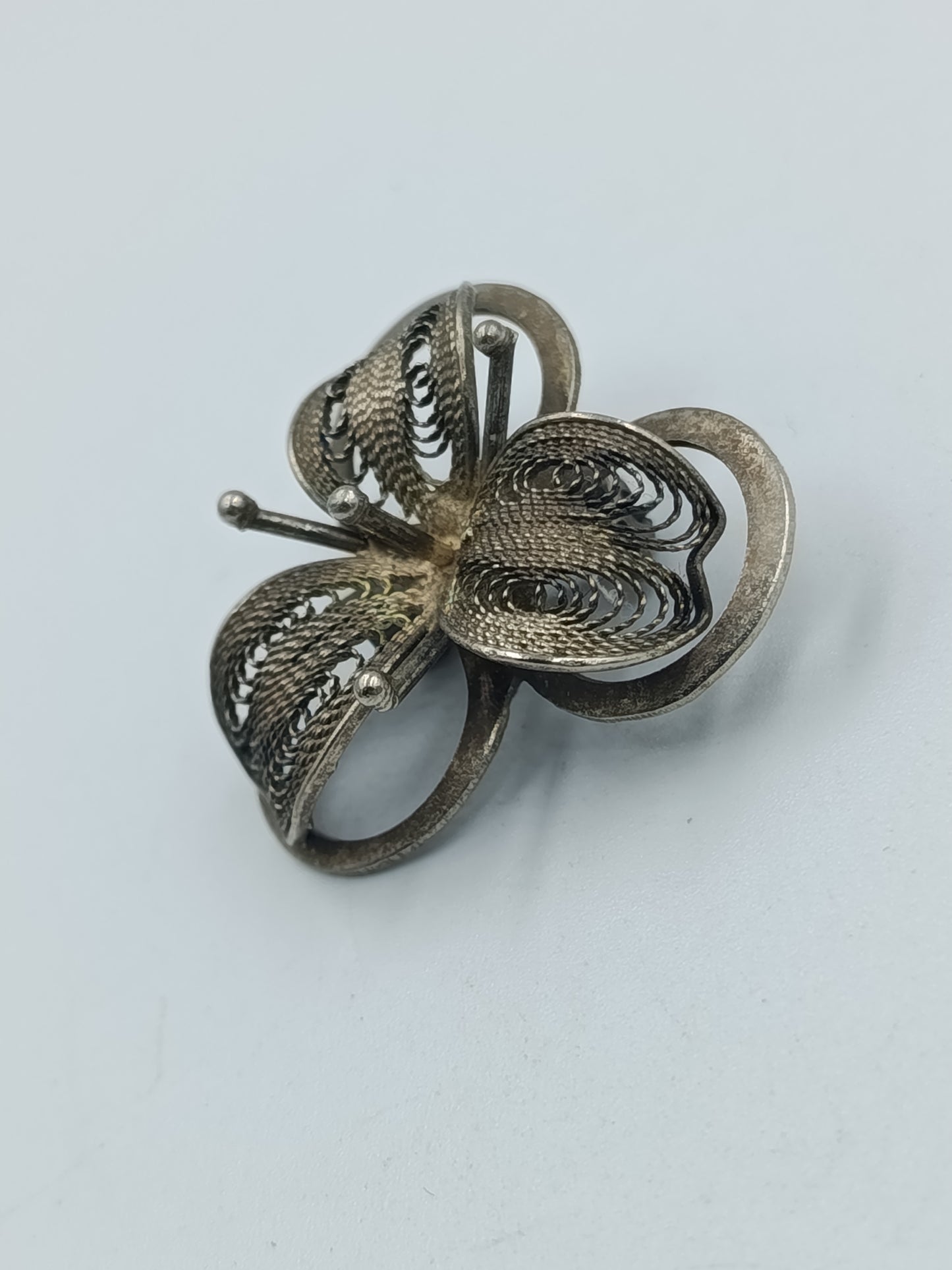 Vintage Filigran-Schmetterlingsbrosche aus Silber