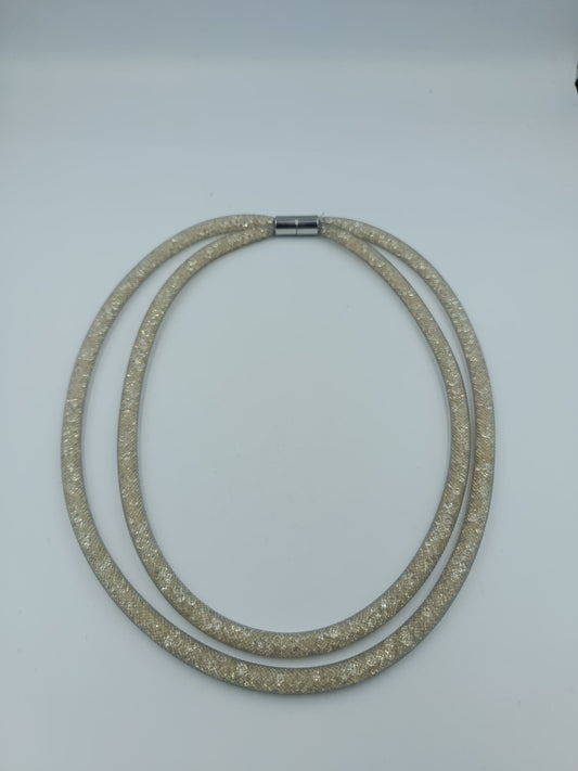 Glitzernde Mesh-Kette in Champagnergold mit Magnetverschluss