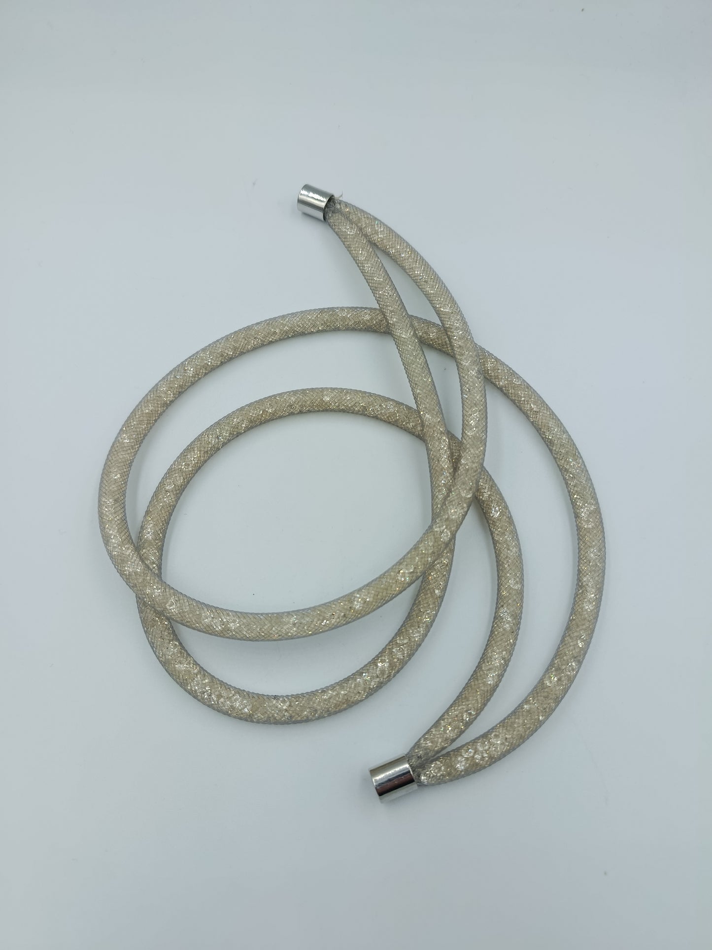 Glitzernde Mesh-Kette in Champagnergold mit Magnetverschluss