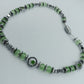 Halskette mit grünen Glasperlen & Metall-Elementen