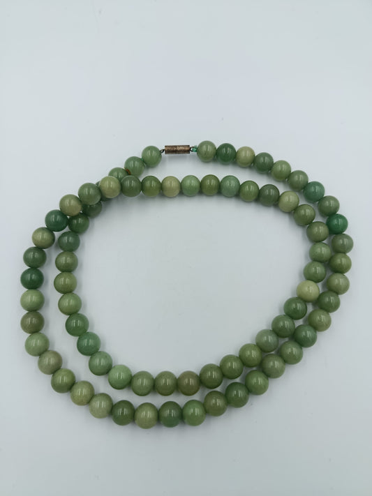 Edle Jade-Kette mit Stempel