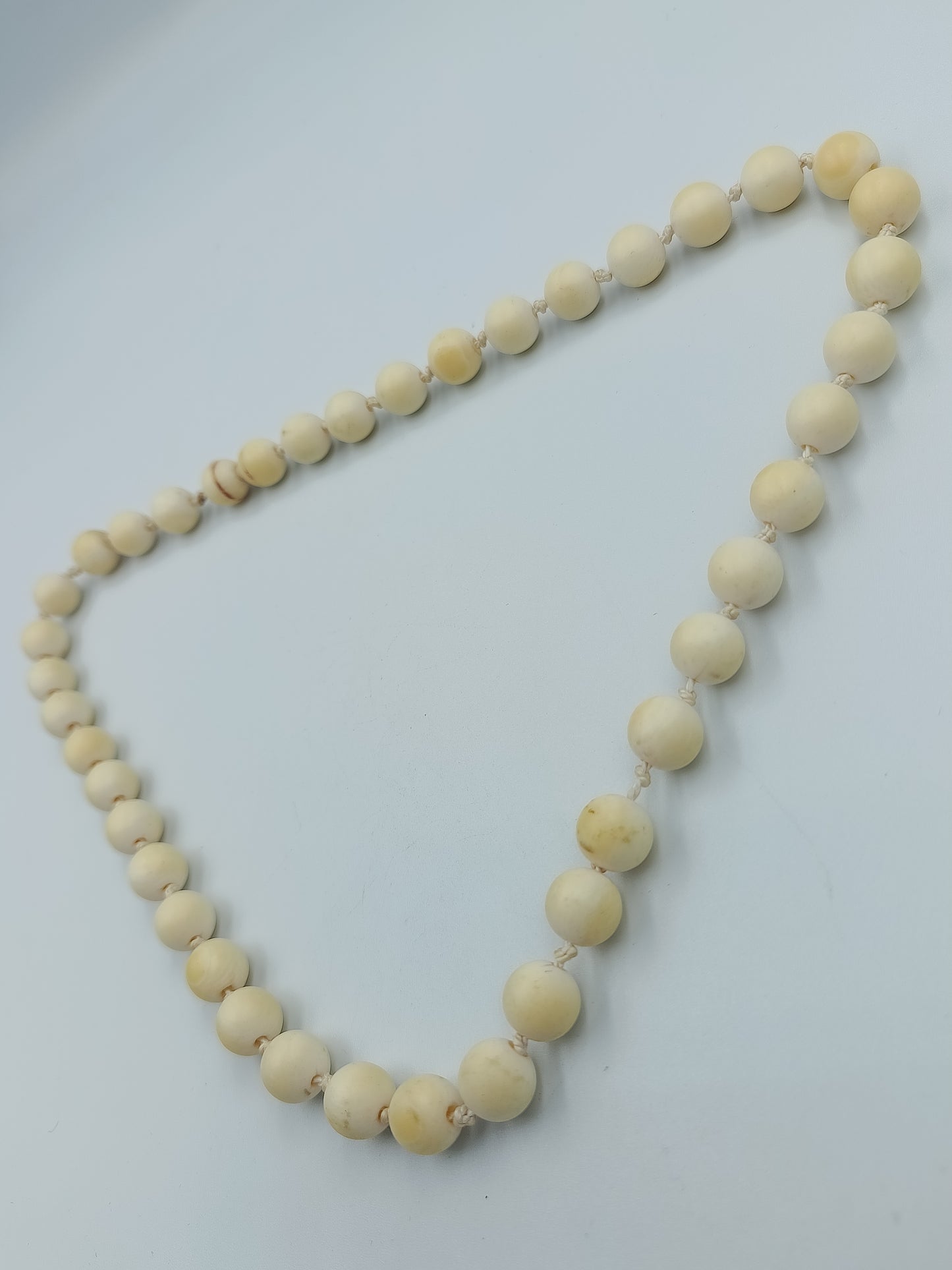 Natur-Elfenbeinfarbene Perlenkette