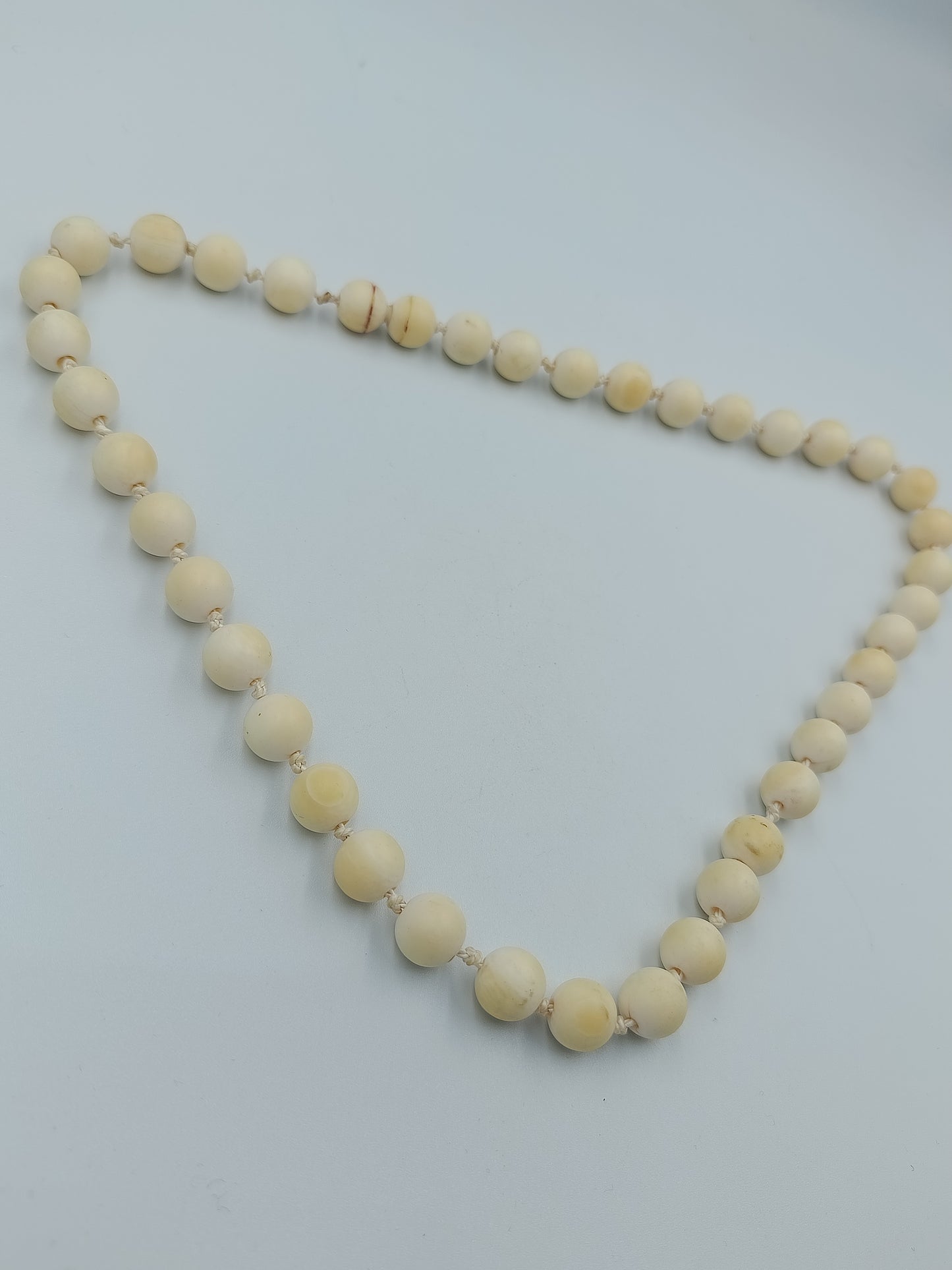 Natur-Elfenbeinfarbene Perlenkette