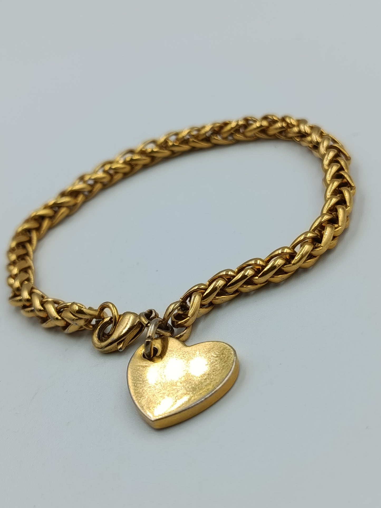 Vergoldetes Armband mit Herzanhänger