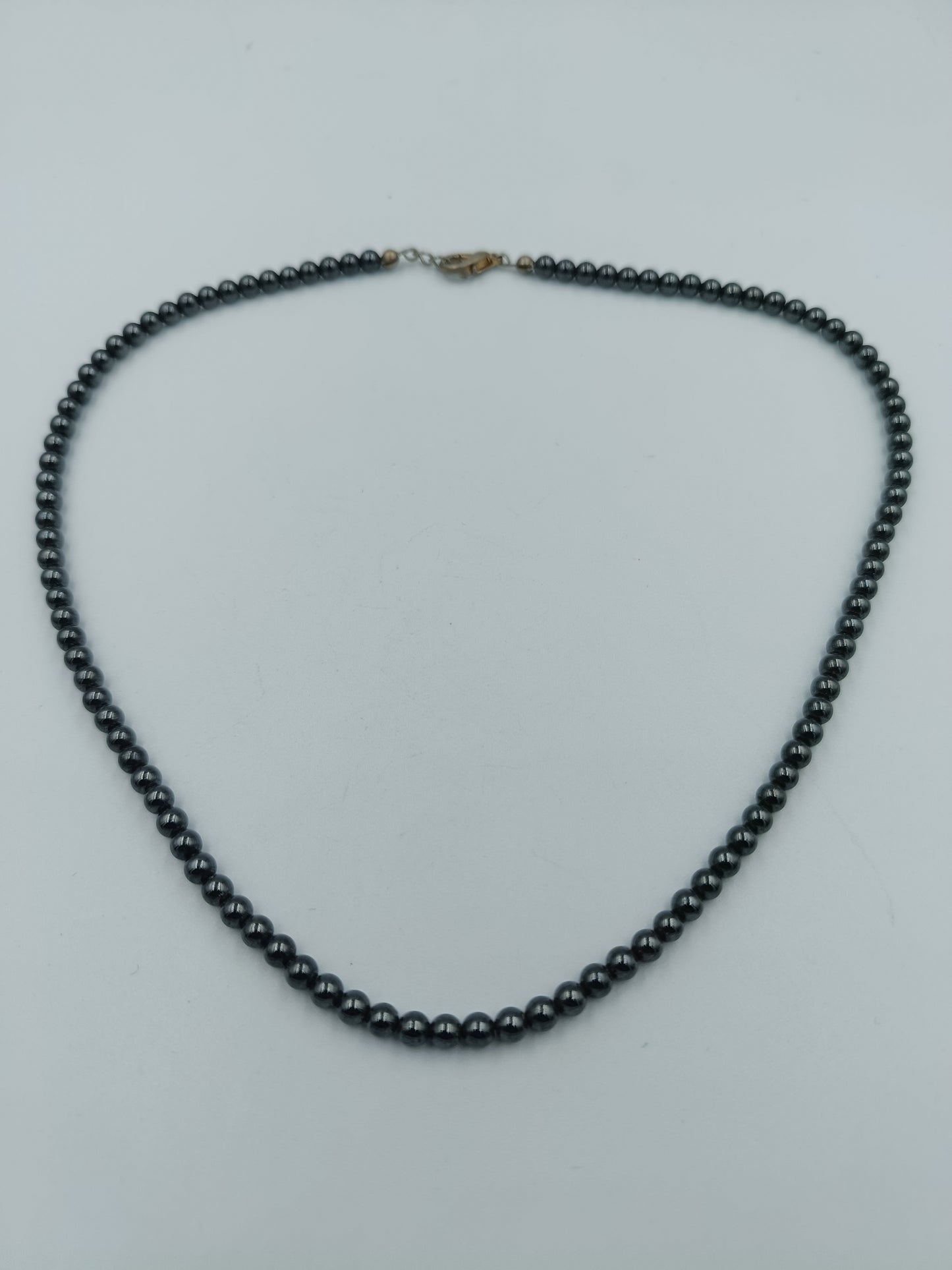Klassische Hämatit-Perlenkette