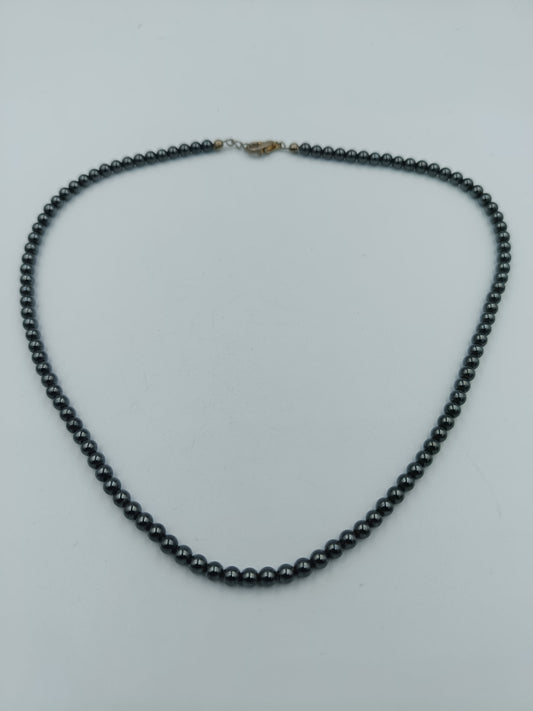 Klassische Hämatit-Perlenkette