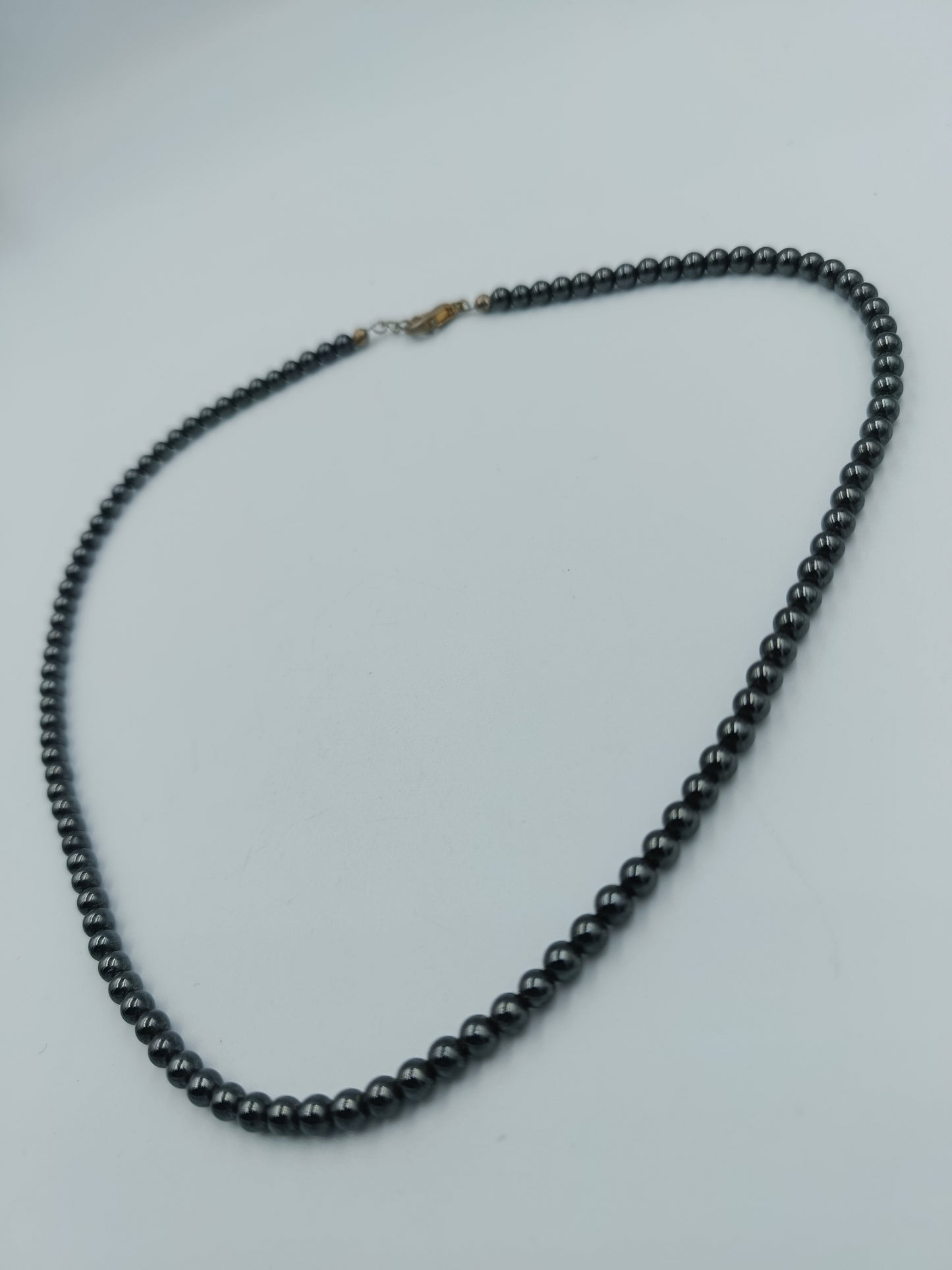 Klassische Hämatit-Perlenkette