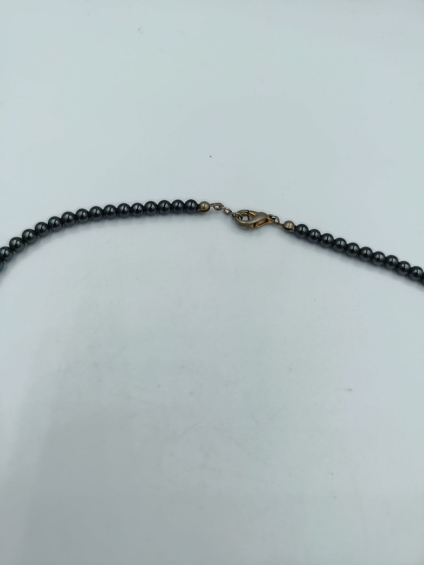 Klassische Hämatit-Perlenkette