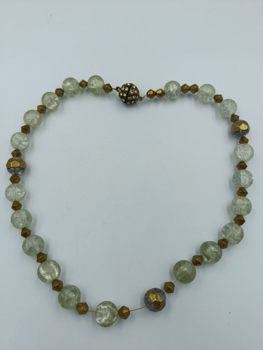 Glasperlenkette in Grün-Gold mit Strassverschluss