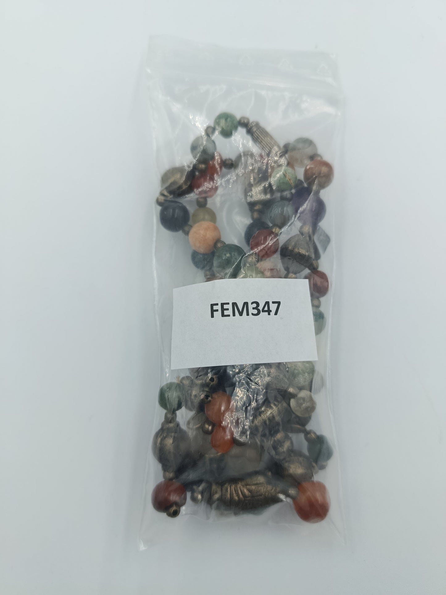 Halskette mit Natursteinen & antikgoldenen Elementen