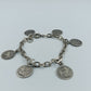 Versilbertes Münz-Armband im Antik-Stil