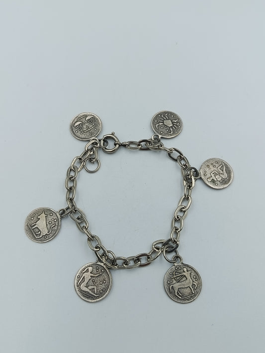 Versilbertes Münz-Armband im Antik-Stil