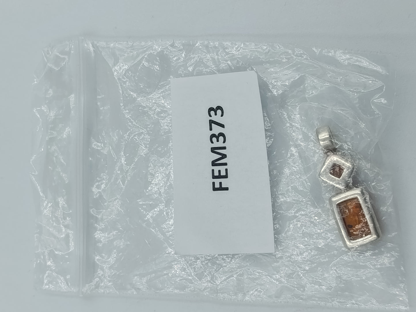 925er Silberanhänger mit Bernstein