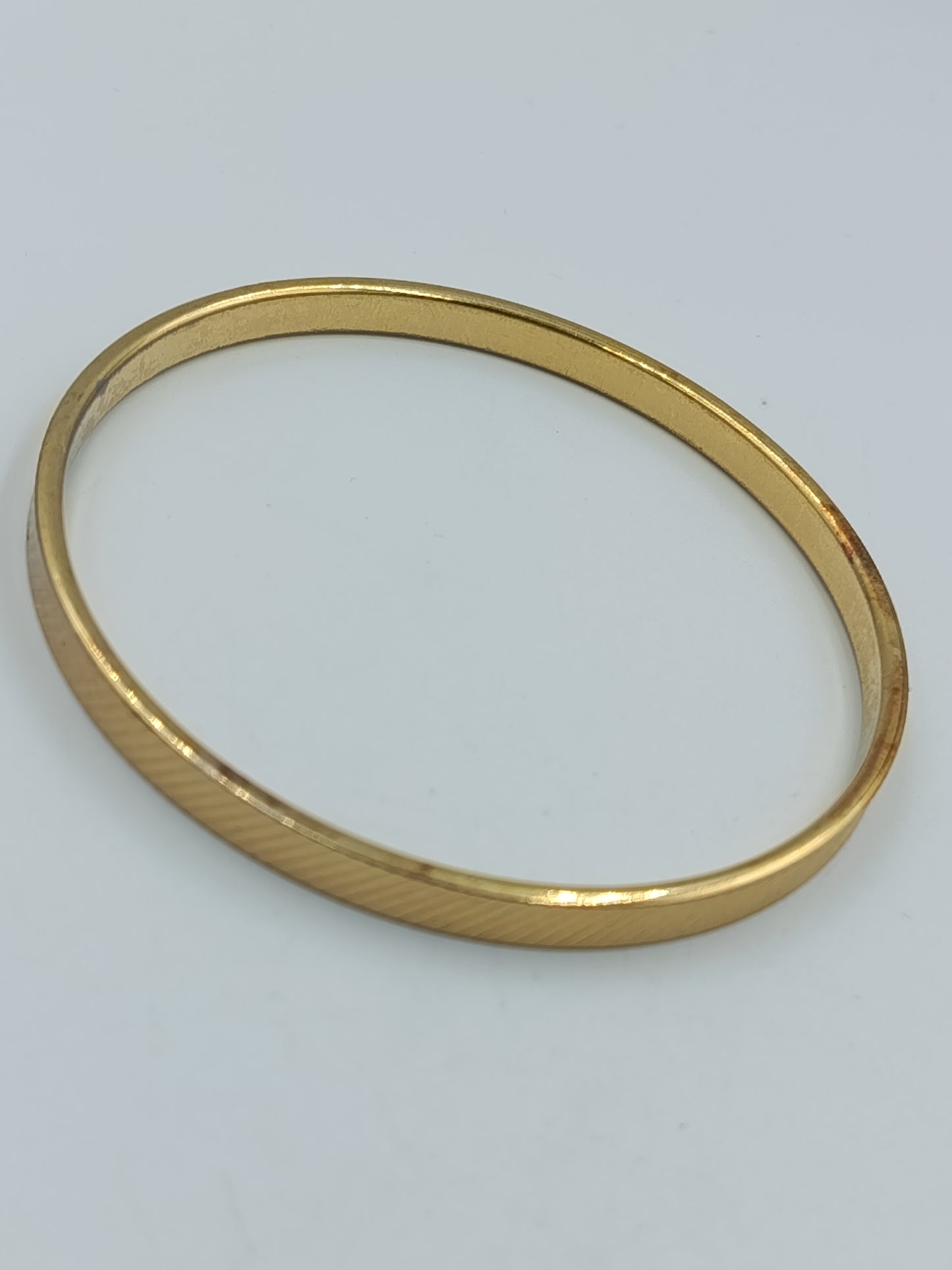 Klassischer Armreif in Goldoptik