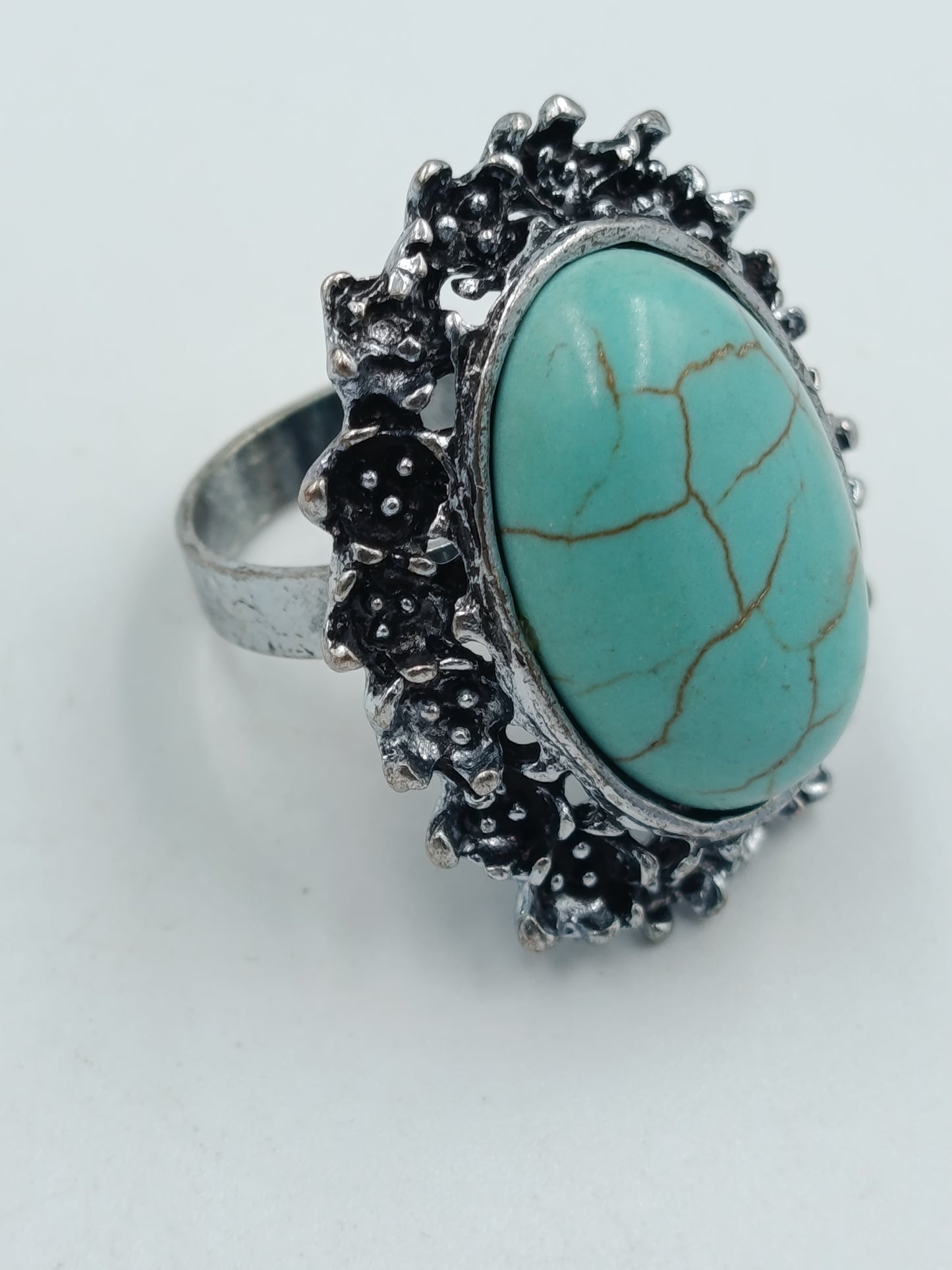 Statement-Ring mit großem Türkis-Cabochon