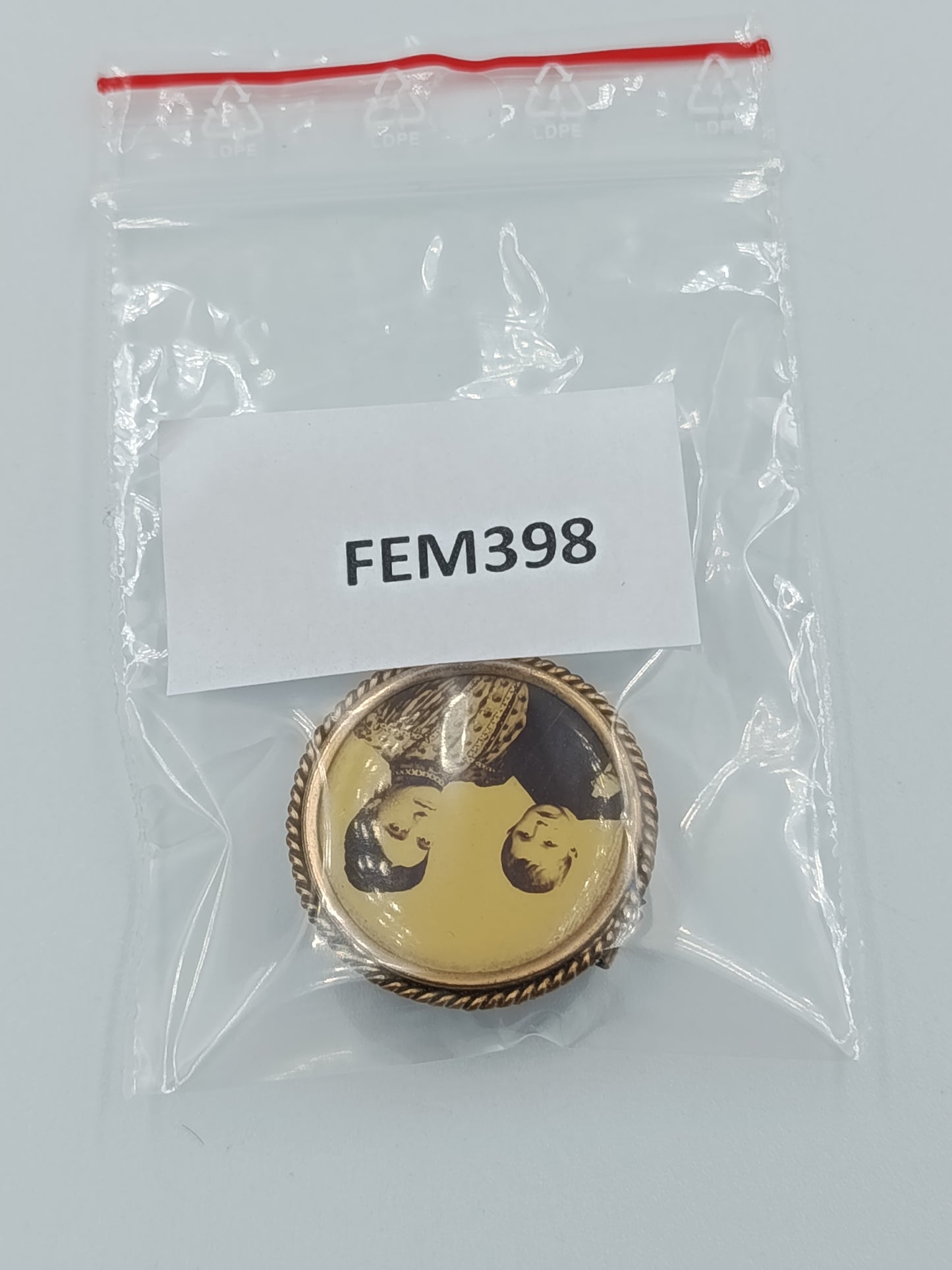 Antike Fotobrosche mit Portrait unter Glas