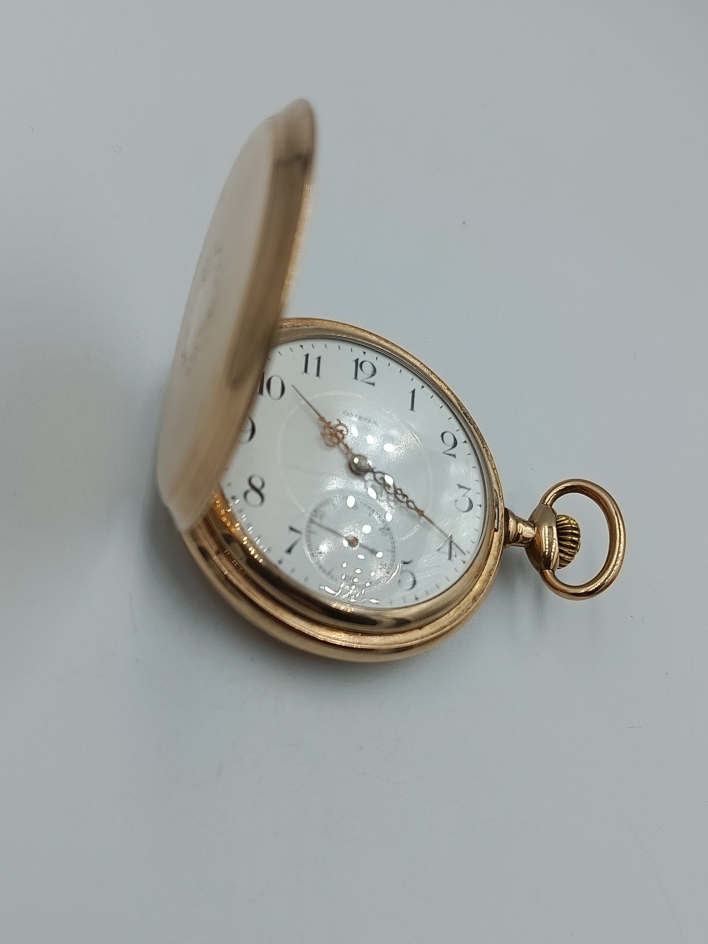 Antike Omega Savonnette-Taschenuhr in Goldoptik (defekt)