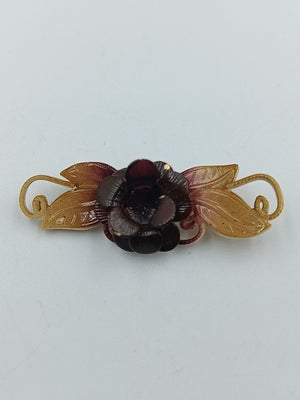 Vintage Brosche mit Rosenmotiv, Goldfarben & Kunststoffblüte