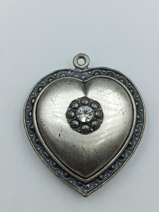 Herz-Anhänger im Antik-Stil mit Zierstein