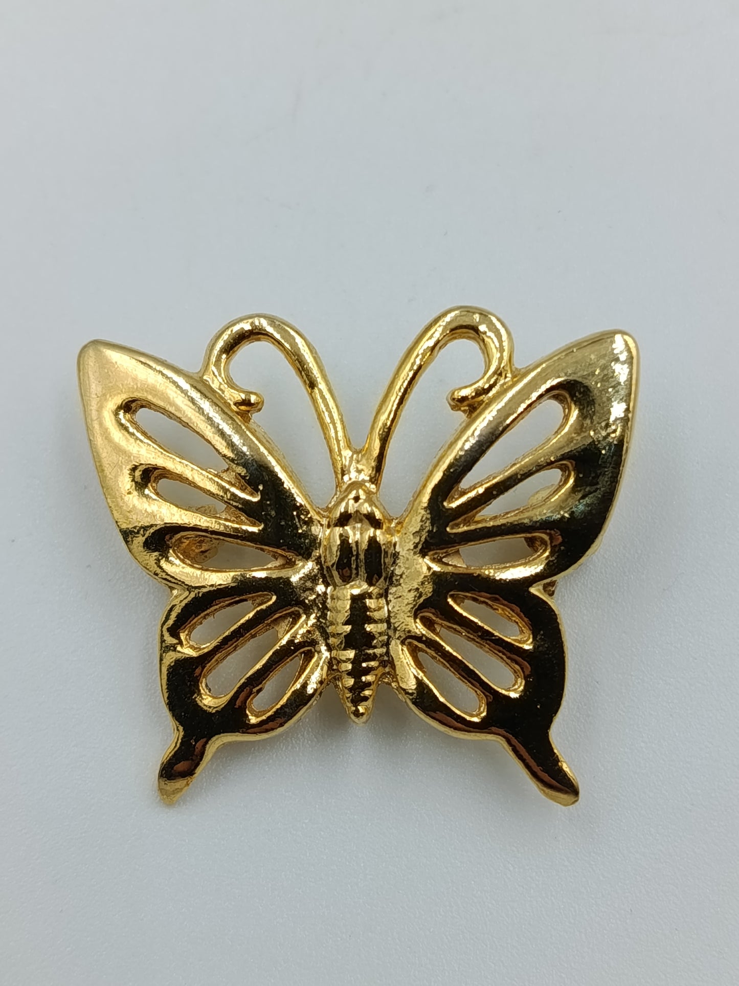 Goldfarbene Schmetterlings-Brosche
