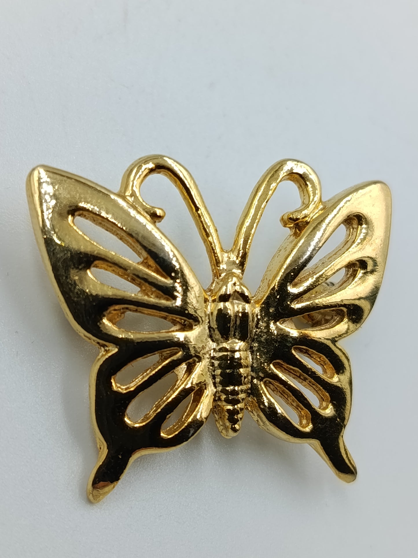 Goldfarbene Schmetterlings-Brosche