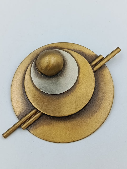 Große Vintage-Brosche im geometrischen Design