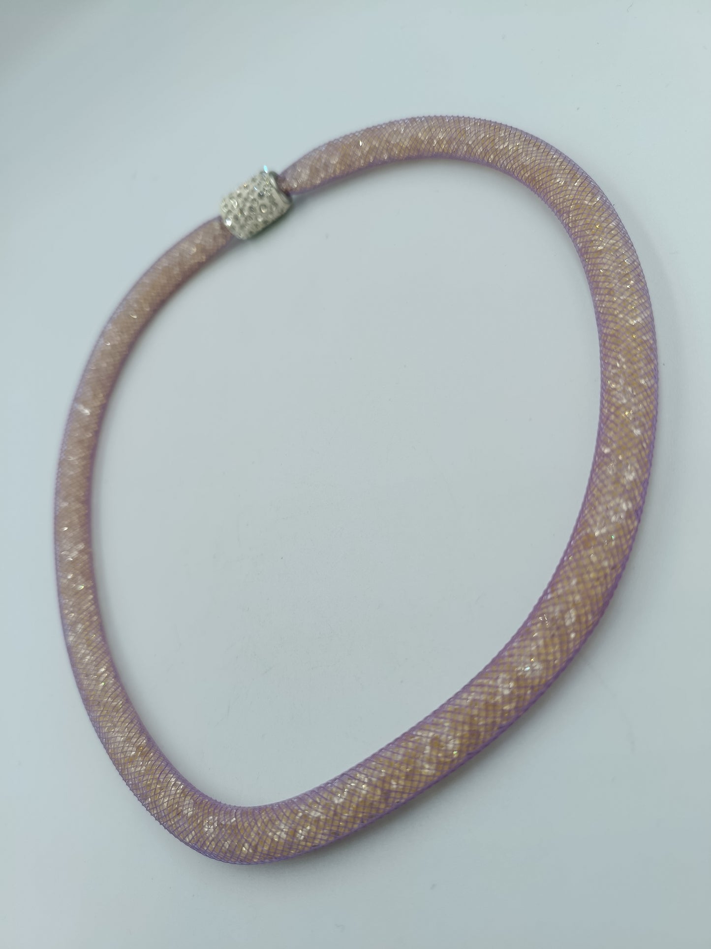 Modische Collier-Kette mit Strass-Magnetverschluss