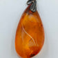 Tropfenförmiger Bernstein-Anhänger