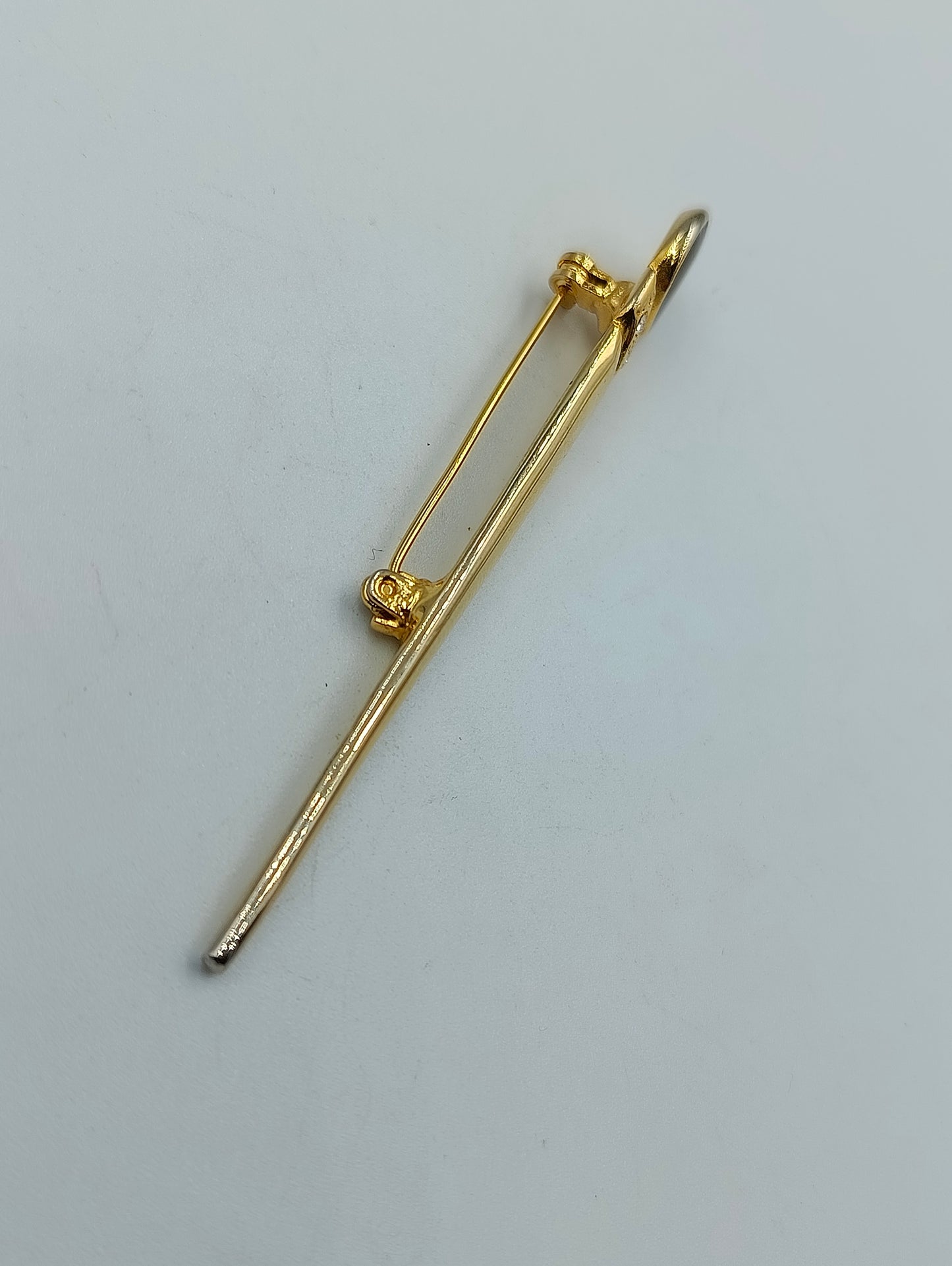 Elegante Brosche in Goldoptik mit Onyx & Strass