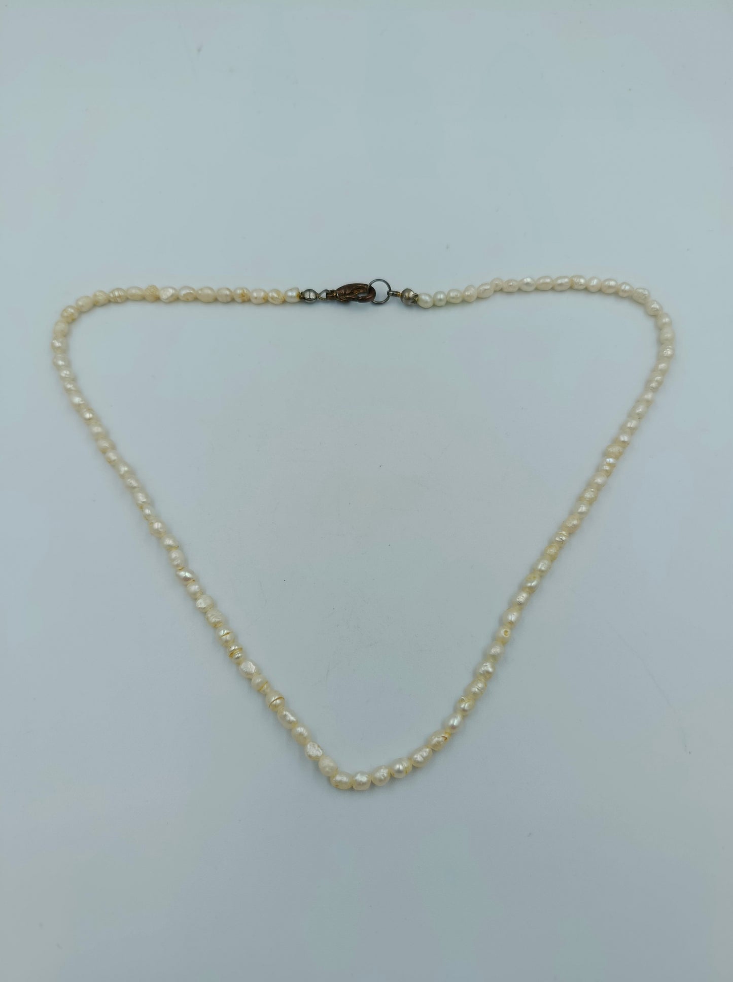 Feine Perlenkette mit zarten Süßwasserperlen