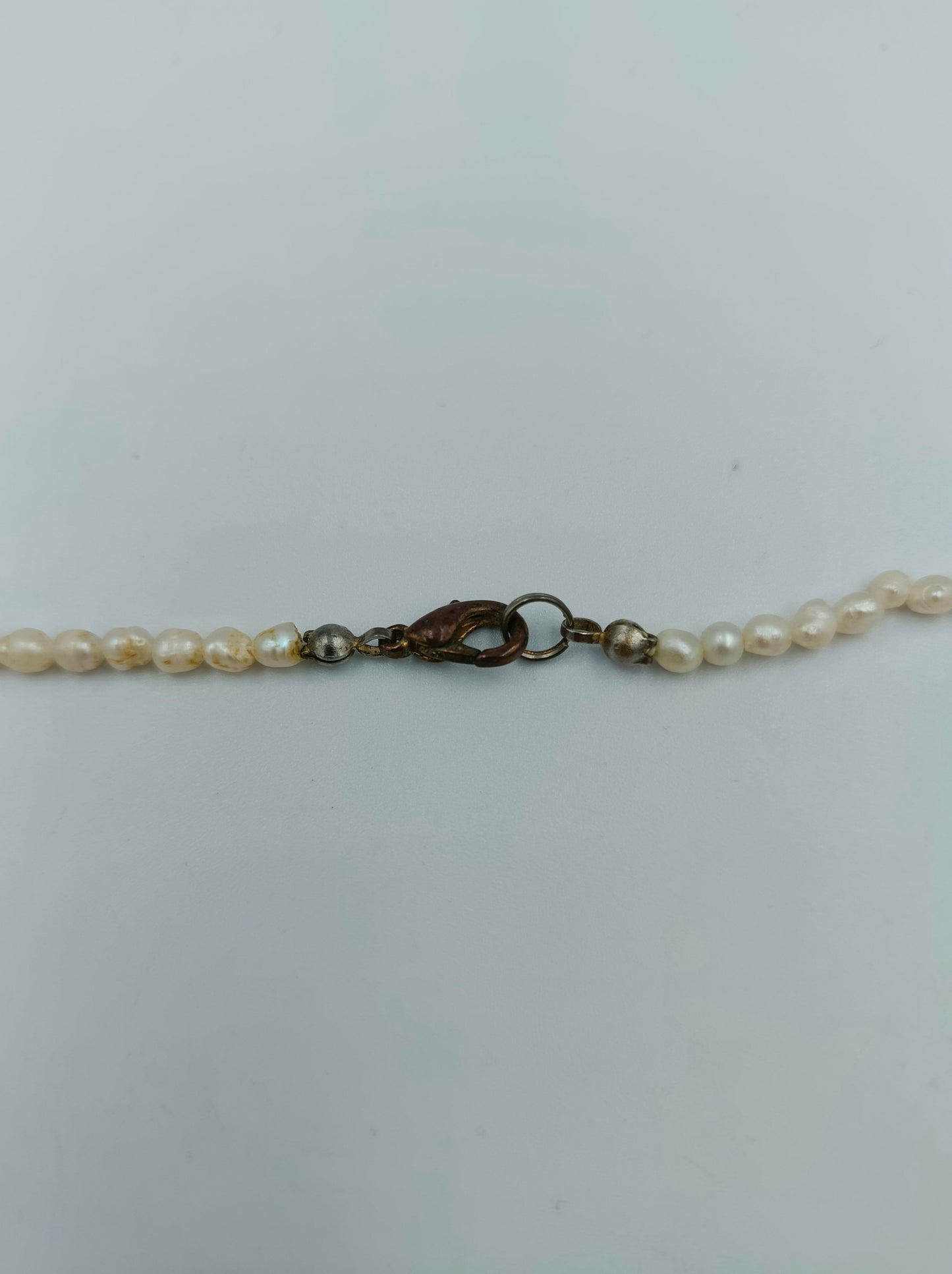 Feine Perlenkette mit zarten Süßwasserperlen