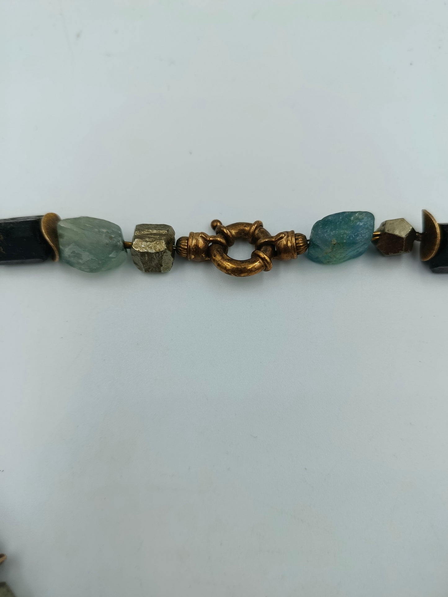 Edelstein-Collier mit Aquamarin, Turmalin &amp; Pyrit