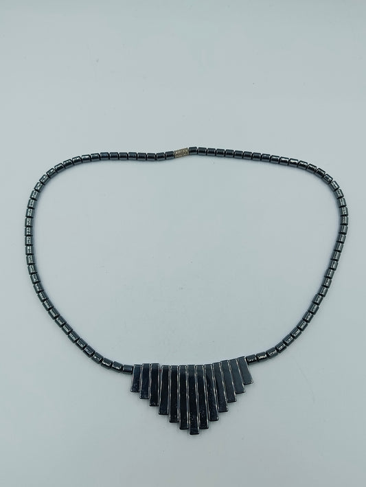 Hämatit Collier mit abgestuftem Mittelteil