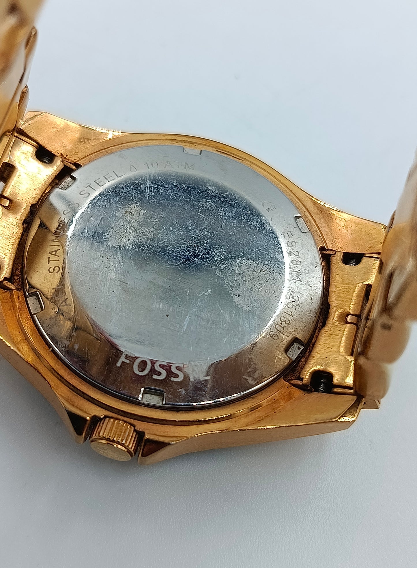 Fossil Damenuhr in Goldoptik mit Strassbesatz