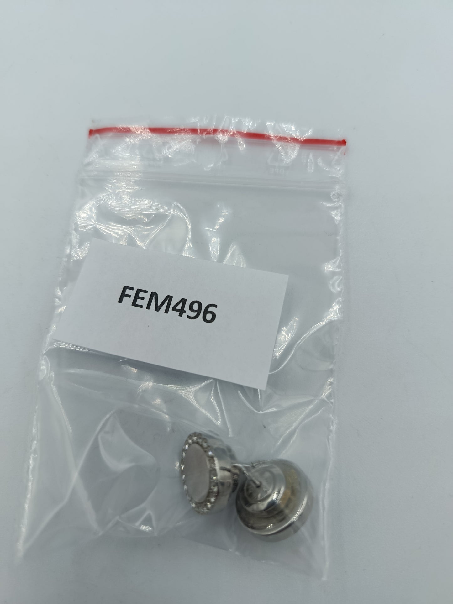 Ohrstecker silberfarben mit Strassrand