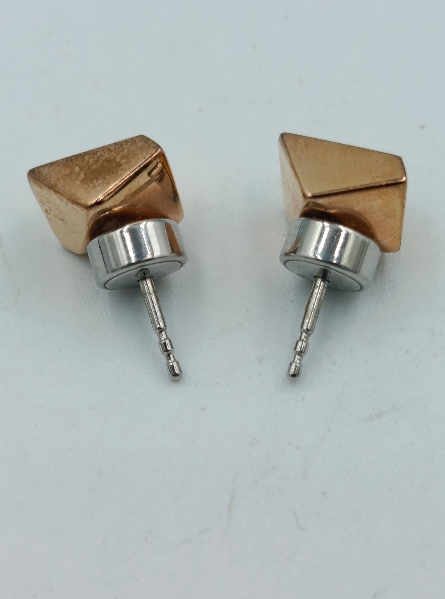 Ohrstecker goldfarben mit Strass