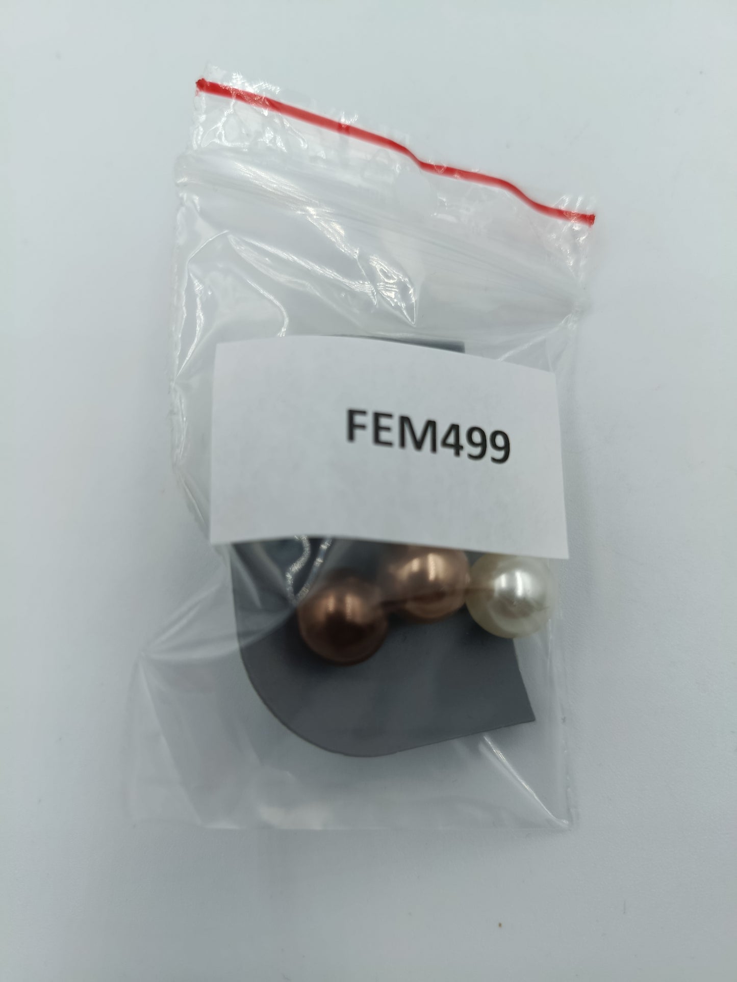 Ohrring-Set mit Perlenoptik in Braun und Weiß