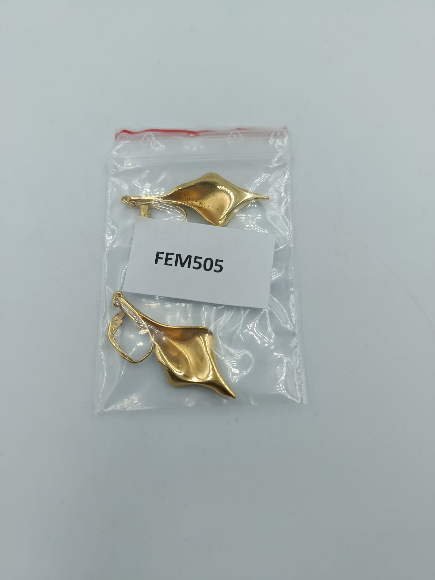 Vergoldete Vintage-Ohrringe – Tropfenform