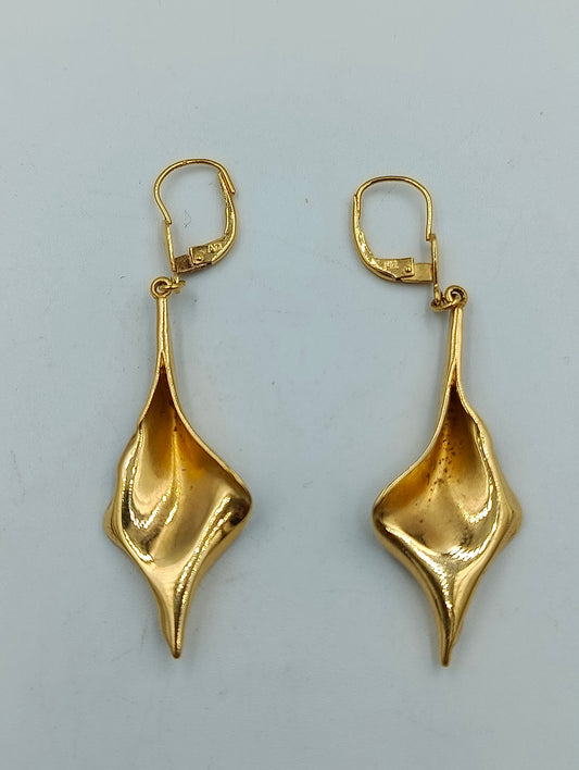 Vergoldete Vintage-Ohrringe – Tropfenform