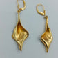 Vergoldete Vintage-Ohrringe – Tropfenform