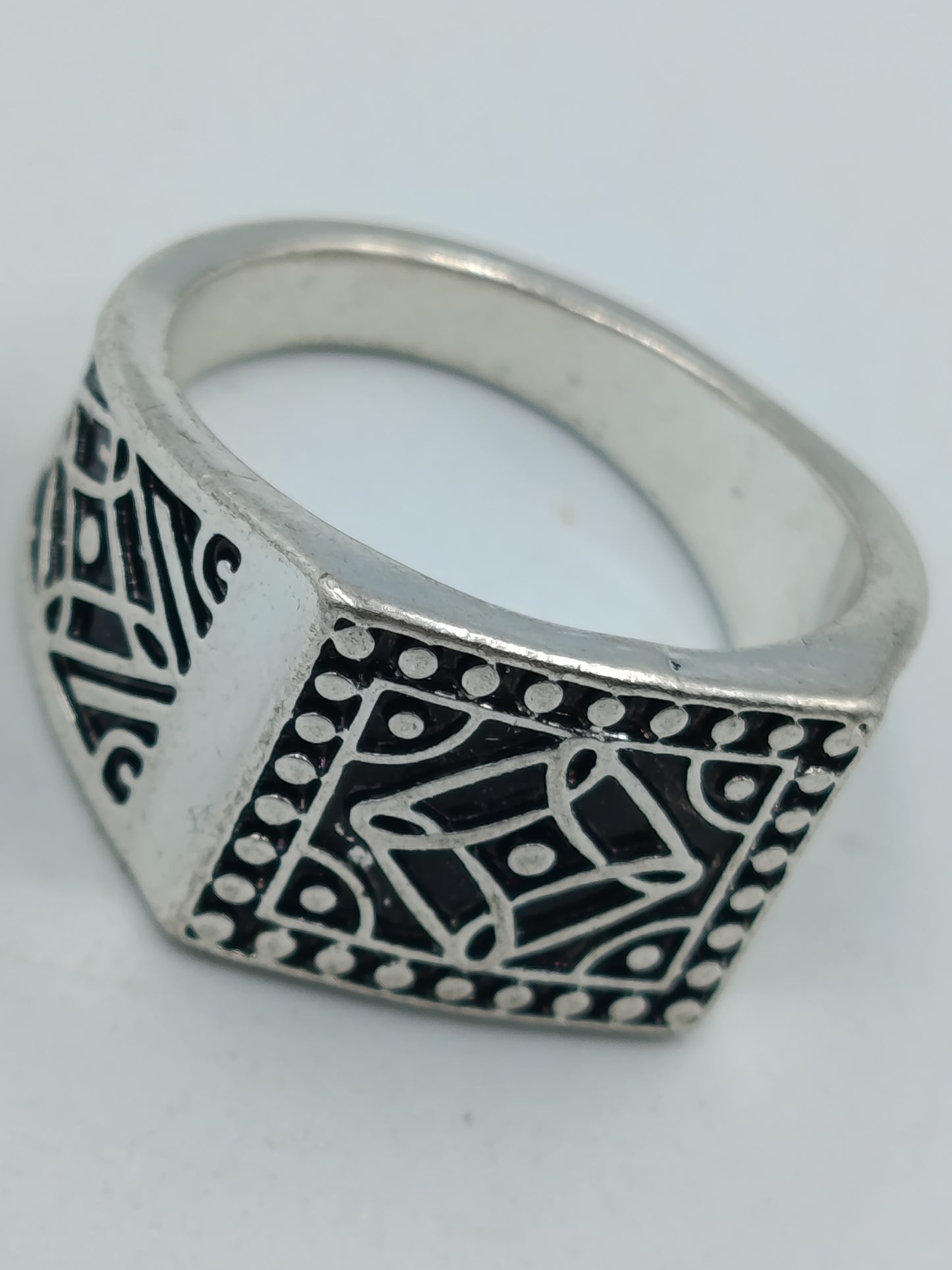 Herrenring mit orientalischem Muster